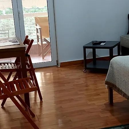 Apartment Nancy -ματση 8,λουτρακι κορινθιας. Loutraki (Corinthia)